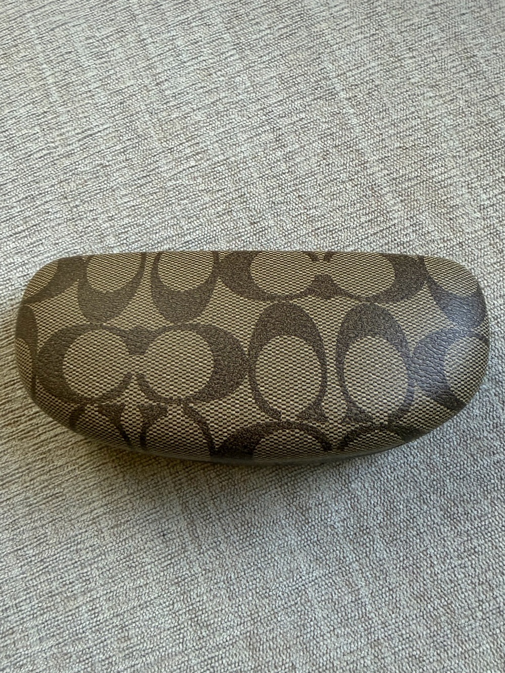 Coach Signature Logo Hard Clamshell Glasses Case with Cleaning Cloth.